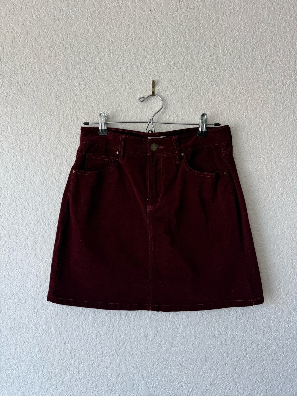 Market & Spruce Burgundy Mini Skirt